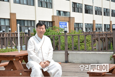 <strong>한효섭/ 한얼고등학교</strong> (<strong>한얼</strong>高等學校) 설립자 겸 초대 교장