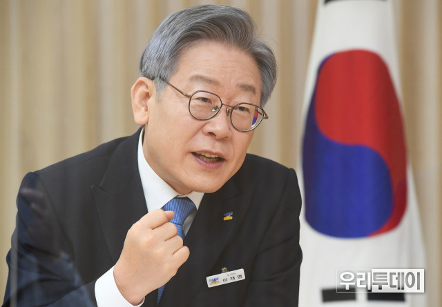 더불어민주당 대선 예비후보인 이재명 경기도 지사