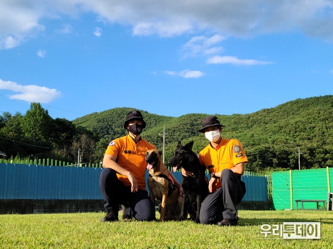 인명구조견‘해찬ㆍ하늘’본격 활동 시작했다 (사진제공=경북소방)