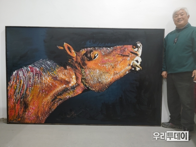 말의 재미난 표정을 묘사한 차홍규 작가