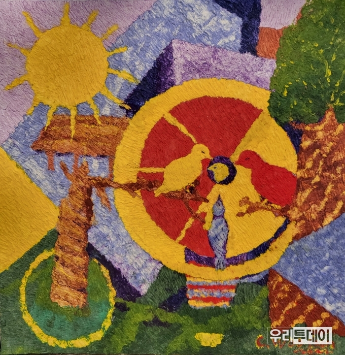 <strong>자연과 공유2, 89 x 80 cm, 닥종이에 천연염색</strong> 