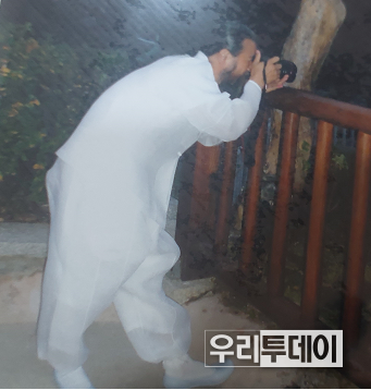 사진의 출처는 부산에 사는 여인이 제공한 앨범 사진이다.